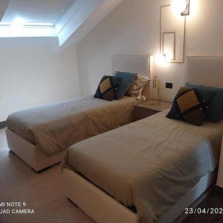 נאפולי Margherita Apartments מראה חיצוני תמונה