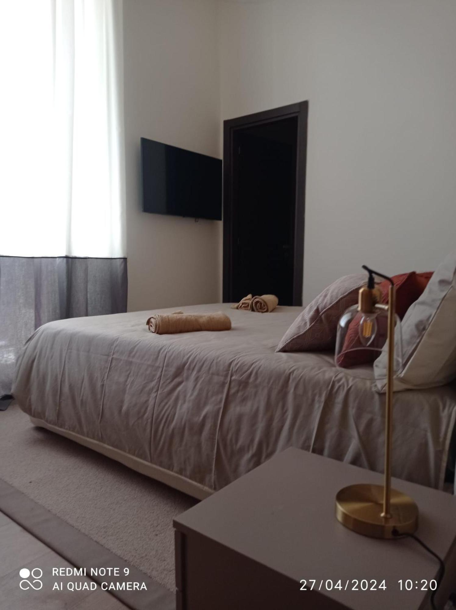 נאפולי Margherita Apartments מראה חיצוני תמונה