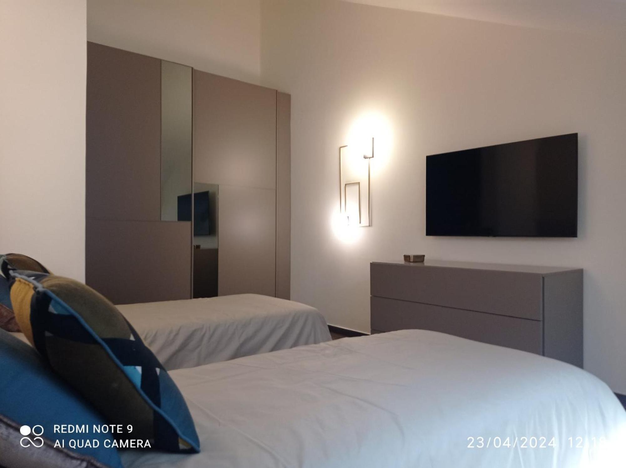 נאפולי Margherita Apartments מראה חיצוני תמונה
