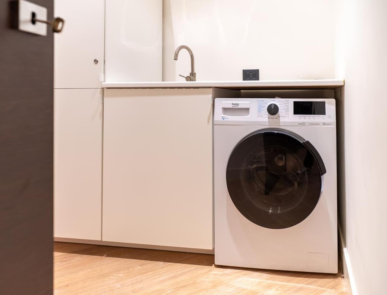 נאפולי Margherita Apartments מראה חיצוני תמונה